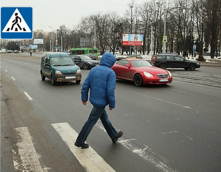 Всегда ли прав пешеход? В России он прав всегда!