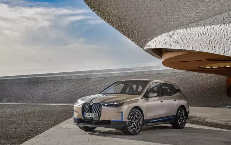 Новый электрический флагман BMW будет разгоняться за 5 секунд до первой сотни