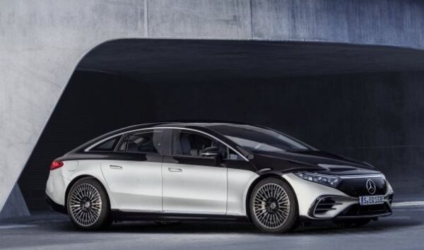 Mercedes-Benz представила публике новый электромобиль S-Class